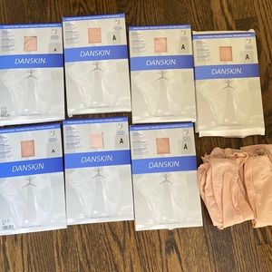 9 Danskin seamed ballet tights